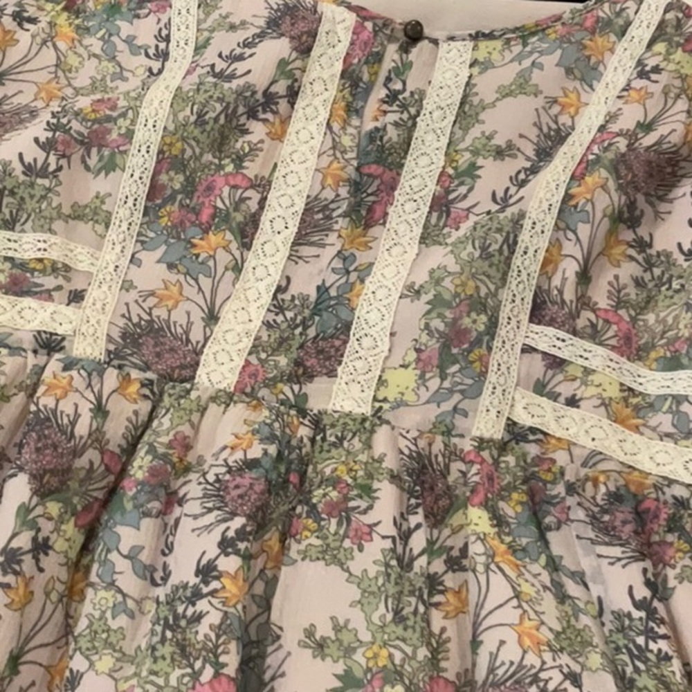 Sundance Multicolor Floral Blouse - Picture 3 of 4